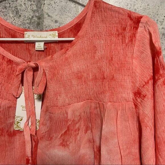 🆕 Suzanne Betro Tie Dye Tie Neck Smocked Tunic Blouse - Picture 6 of 9